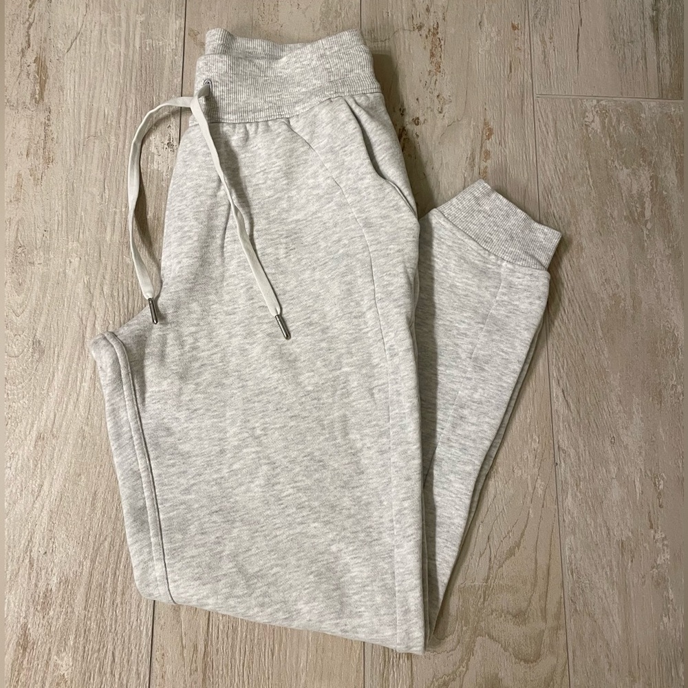 Lululemon Scuba High Rise Jogger